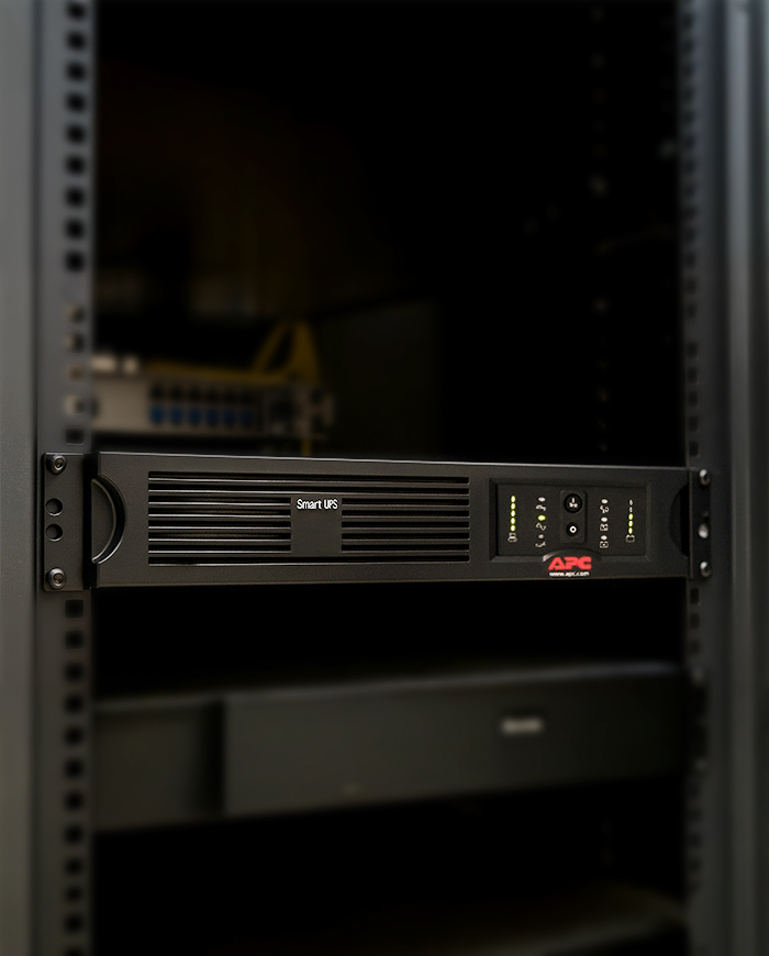 APC Smart-UPS, 1500VA (SUA1500RM2U)